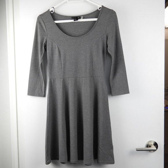 Grey 3/4 Sleeve Skater Dress from H&M - Picture 1 of 4